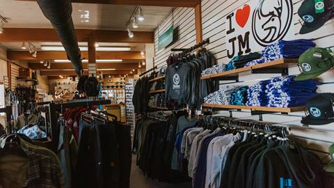 inside of the June Mountain souvenir shop